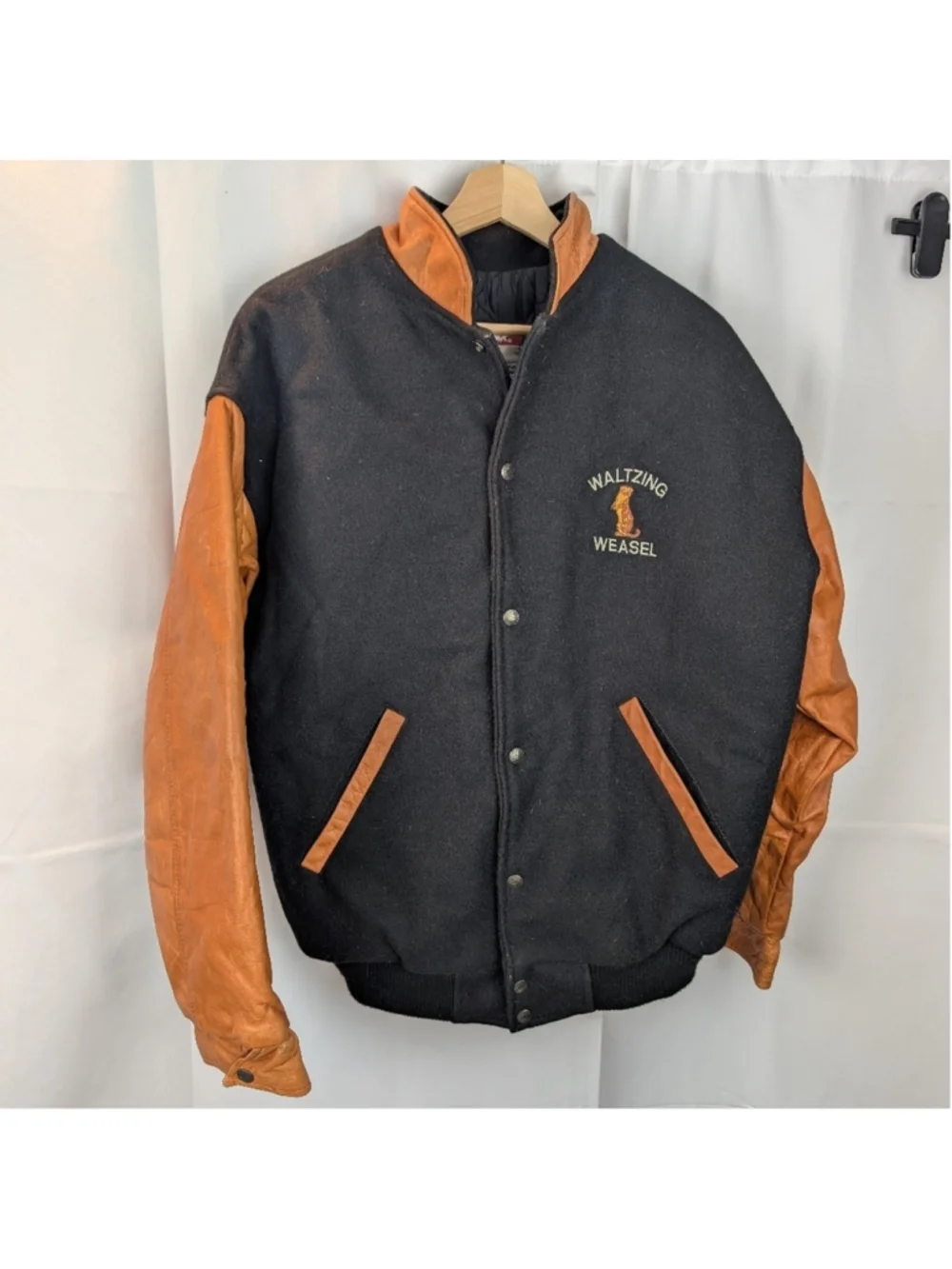 Vintage Merch Bomber jacket size M in VGUC made in Canada